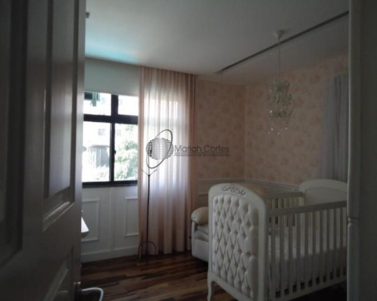 Imagem Imóvel com 4 Quartos à Venda, 300 m² em Icaraí - Niterói Imagem Imóvel com 4 Quartos à Venda, 300 m² em Icaraí - Niterói