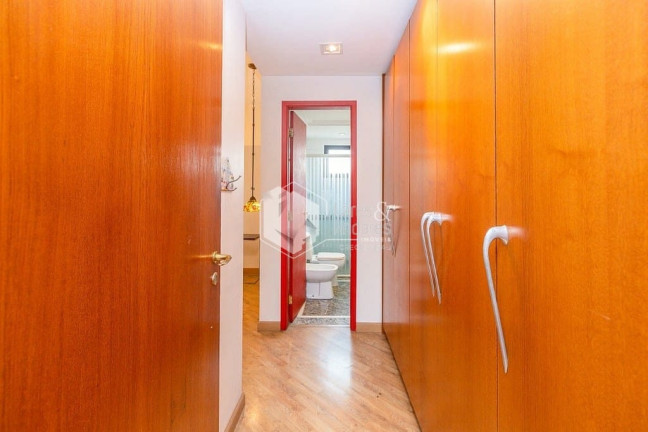 Apartamento com 3 Quartos à Venda, 219 m² em Moema - São Paulo