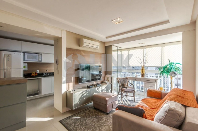Apartamento com 2 Quartos à Venda, 68 m² em Passo Da Areia - Porto Alegre