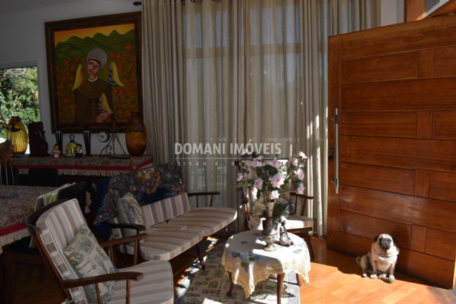 Imagem Casa com 3 Quartos à Venda, 164 m² em Região De Capivari - Campos Do Jordão