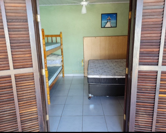 Imagem Casa com 5 Quartos à Venda, 360 m² em Piçarras - Guaratuba Imagem Casa com 5 Quartos à Venda, 360 m² em Piçarras - Guaratuba