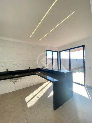 Imagem Casa com 3 Quartos à Venda, 152 m² em Jardim Cristal - Aparecida De Goiânia