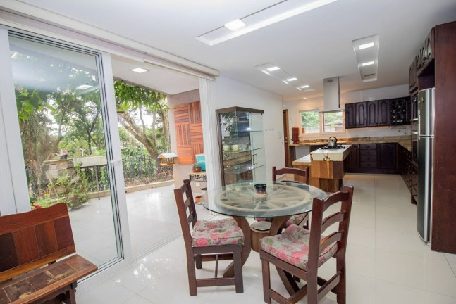 Imagem Casa com 4 Quartos à Venda, 511 m² em Portão - Curitiba