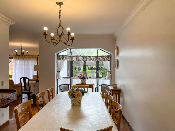 Imagem Casa com 4 Quartos à Venda, 315 m² em Vila Capivari - Campos Do Jordão