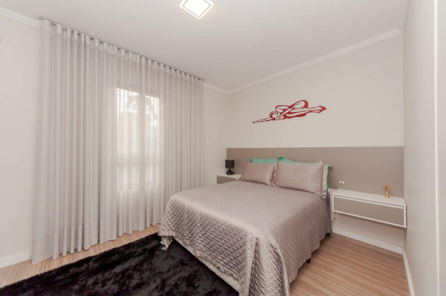 Imagem Sobrado com 3 Quartos à Venda, 104 m² em Santa Cândida - Curitiba Imagem Sobrado com 3 Quartos à Venda, 104 m² em Santa Cândida - Curitiba