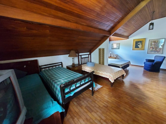 Imagem Casa com 4 Quartos à Venda, 255 m² em Três Córregos - Teresópolis
