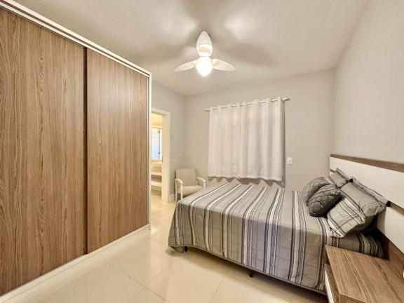 Imagem Casa com 4 Quartos à Venda, 200 m² em Centro - Xangri-la