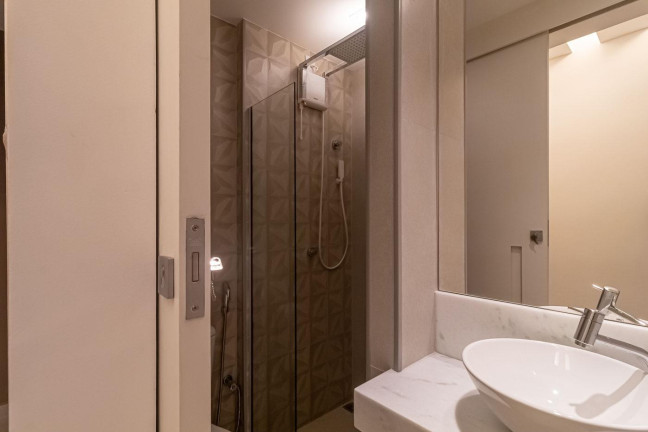Imagem Apartamento com 1 Quarto à Venda, 64 m² em Copacabana - Rio De Janeiro