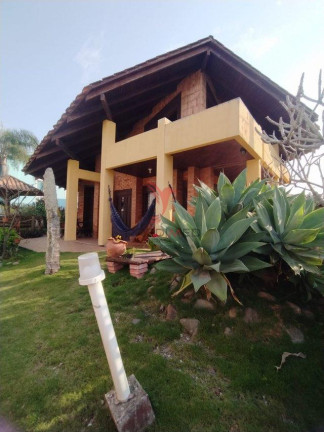 Casa com 3 Quartos à Venda, 250 m² em Itacolomi - Balneário Piçarras