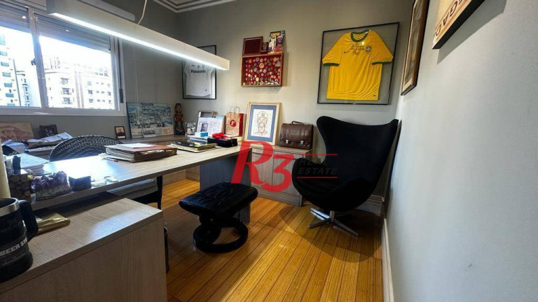 Imagem Apartamento com 3 Quartos à Venda, 181 m² em Gonzaga - Santos