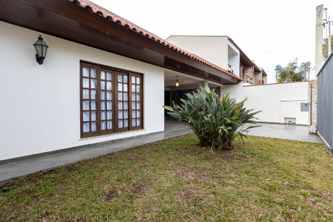 Imagem Casa com 5 Quartos à Venda, 298 m² em Santa Cândida - Curitiba Imagem Casa com 5 Quartos à Venda, 298 m² em Santa Cândida - Curitiba