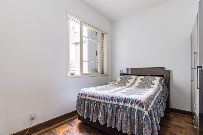 Imagem Imóvel com 2 Quartos à Venda, 85 m² em Petrópolis - Porto Alegre Imagem Imóvel com 2 Quartos à Venda, 85 m² em Petrópolis - Porto Alegre