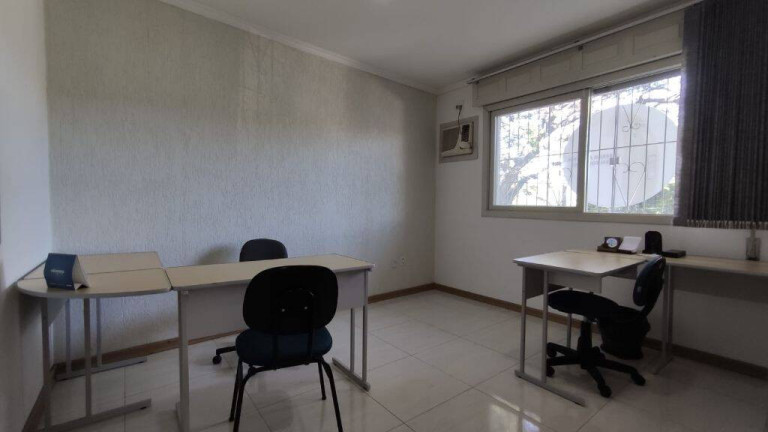 Imagem Sala Comercial à Venda, 297 m² em Jardim Sabará - Porto Alegre Imagem Sala Comercial à Venda, 297 m² em Jardim Sabará - Porto Alegre