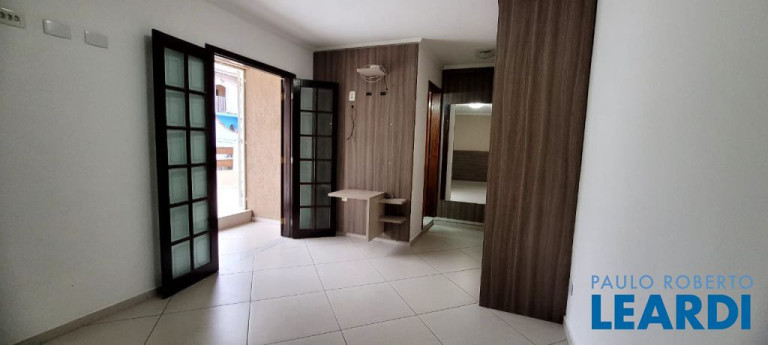 Imagem Sobrado com 6 Quartos à Venda, 308 m² em Vila Tibiriçá - Santo André Imagem Sobrado com 6 Quartos à Venda, 308 m² em Vila Tibiriçá - Santo André
