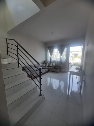 Imagem Sobrado com 2 Quartos à Venda, 73 m² em Forquilhas - São José