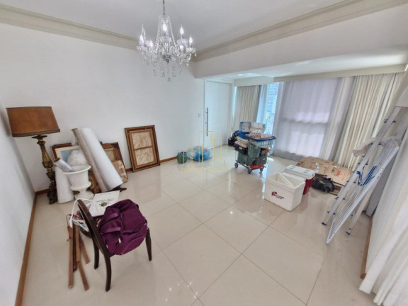 Imagem Imóvel com 4 Quartos à Venda, 187 m² em Barra - Salvador Imagem Imóvel com 4 Quartos à Venda, 187 m² em Barra - Salvador