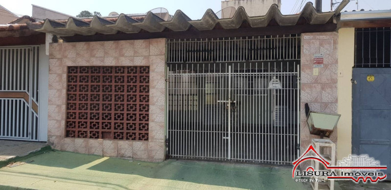 Casa com 2 Quartos à Venda, 80 m² em Parque Califórnia - Jacareí