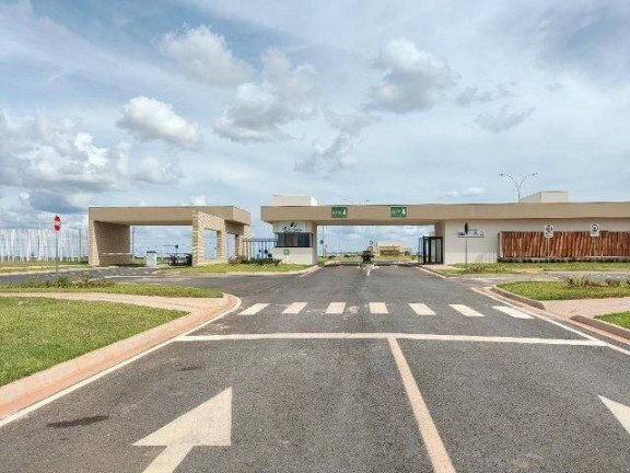 Terreno em Condomínio à Venda, 250 m² em Ribeirão Do Lipa - Cuiabá