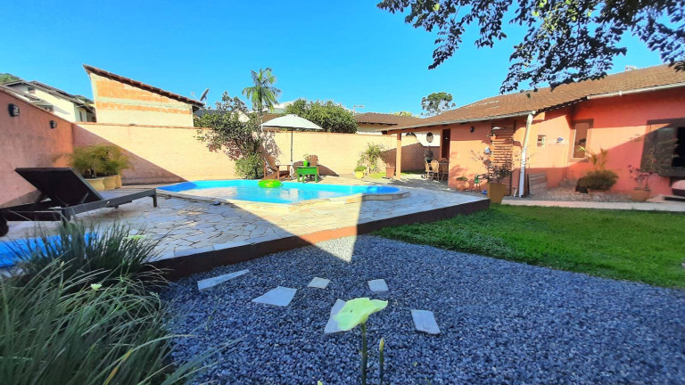 Imagem Casa com 3 Quartos à Venda, 120 m² em Floresta - Joinville
