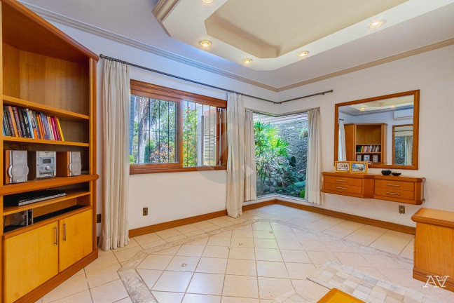 Imagem Casa com 3 Quartos à Venda, 274 m² em Igara - Canoas