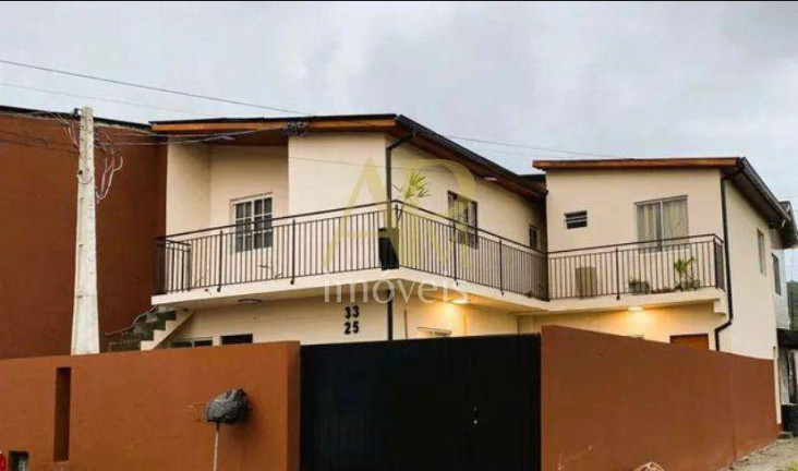 Casa com 8 Quartos à Venda, 250 m² em Serraria - São José