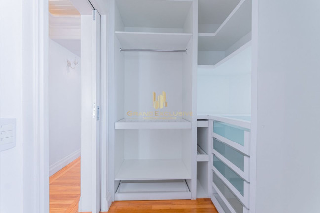 Imagem Apartamento com 2 Quartos à Venda, 130 m² em Centro - Balneário Camboriú Imagem Apartamento com 2 Quartos à Venda, 130 m² em Centro - Balneário Camboriú