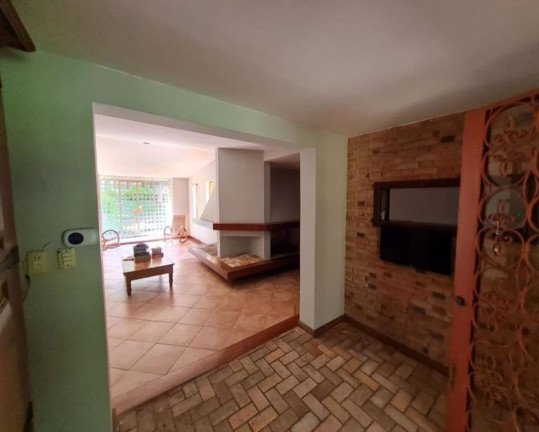 Imagem Casa com 3 Quartos à Venda, 482 m² em Vila Santo Antônio - Cotia Imagem Casa com 3 Quartos à Venda, 482 m² em Vila Santo Antônio - Cotia