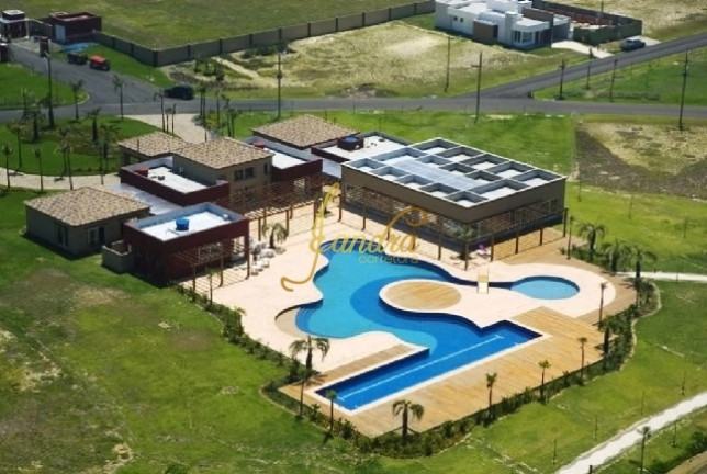 Imagem Casa de Condomínio com 4 Quartos à Venda, 383 m² em Rainha Do Mar - Xangri-la