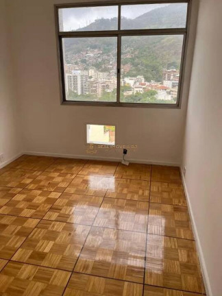 Imagem Apartamento com 3 Quartos à Venda, 130 m² em Tijuca - Rio De Janeiro