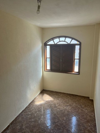Casa com 3 Quartos para Alugar,  em Centro - Macaé