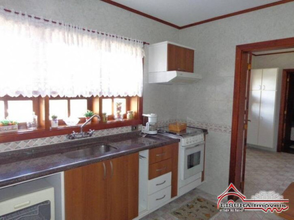 Imagem Apartamento com 4 Quartos à Venda, 226 m² em Campos Do Jordão Imagem Apartamento com 4 Quartos à Venda, 226 m² em Campos Do Jordão