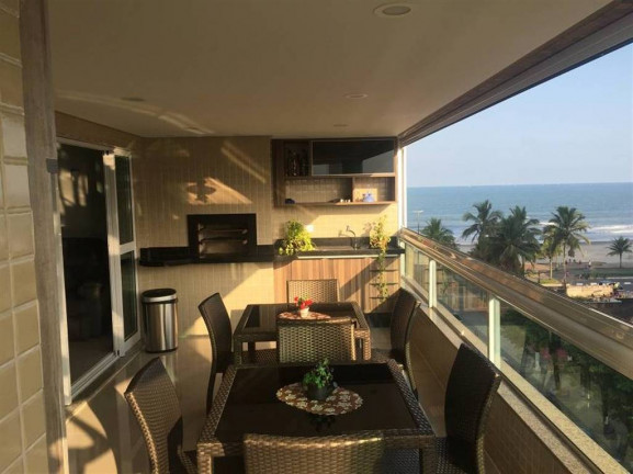 Apartamento com 4 Quartos à Venda ou Locação, 210 m² em Caicara - Praia Grande