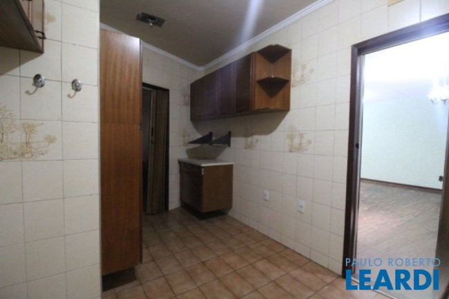 Imagem Sobrado com 3 Quartos para Alugar, 150 m² em Campestre - Santo André