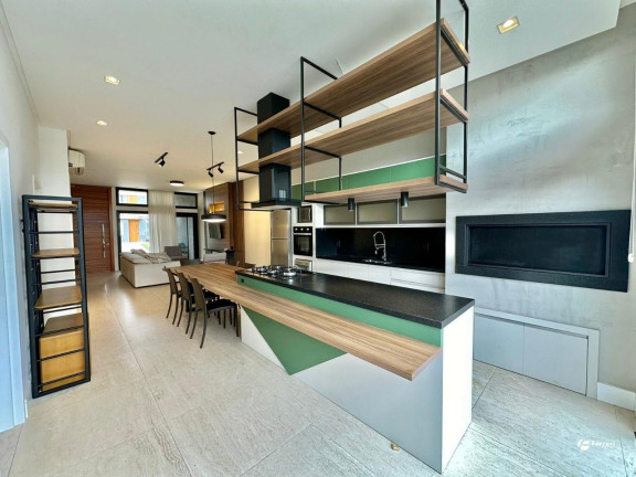 Imagem Casa de Condomínio com 4 Quartos à Venda, 160 m² em Centro - Xangri-lá