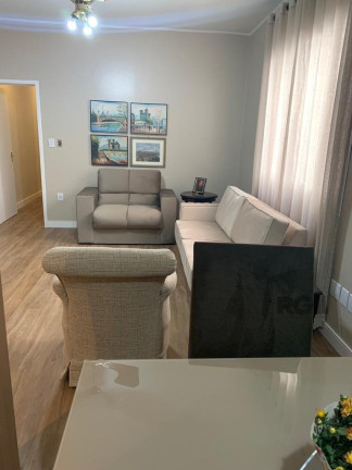 Imagem Apartamento com 3 Quartos à Venda, 111 m² em Centro Histórico - Porto Alegre Imagem Apartamento com 3 Quartos à Venda, 111 m² em Centro Histórico - Porto Alegre