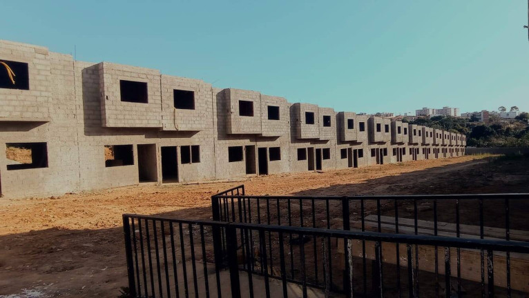 Imagem Casa de Condomínio com 2 Quartos à Venda,  em Lopes De Oliveira - Sorocaba