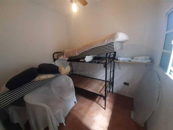 Imagem Casa com 4 Quartos à Venda, 147 m²