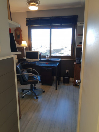 Imagem Apartamento com 3 Quartos à Venda, 143 m² em Três Figueiras - Porto Alegre