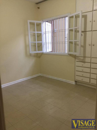 Imagem Casa com 3 Quartos à Venda, em Pq. Brasil - Jacareí Imagem Casa com 3 Quartos à Venda, em Pq. Brasil - Jacareí