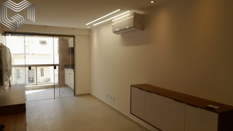 Imagem Imóvel com 2 Quartos à Venda, 70 m² em Tijuca - Rio De Janeiro Imagem Imóvel com 2 Quartos à Venda, 70 m² em Tijuca - Rio De Janeiro