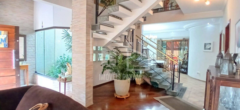 Imagem Sobrado com 3 Quartos à Venda, 300 m² em Independência - São Bernardo Do Campo