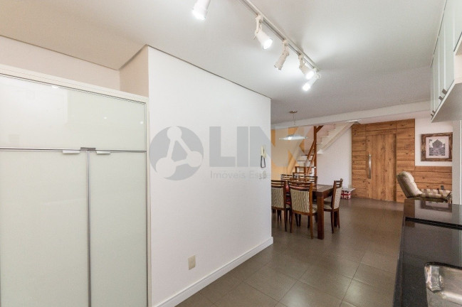 Imagem Imóvel com 2 Quartos à Venda, 174 m² em Chácara Das Pedras - Porto Alegre Imagem Imóvel com 2 Quartos à Venda, 174 m² em Chácara Das Pedras - Porto Alegre