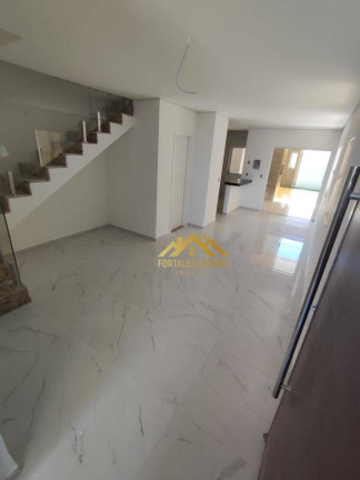 Imagem Imóvel com 4 Quartos à Venda, 150 m² em Sapiranga - Fortaleza Imagem Imóvel com 4 Quartos à Venda, 150 m² em Sapiranga - Fortaleza
