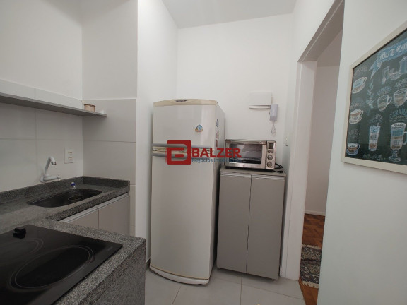 Imagem Apartamento com 1 Quarto à Venda, 50 m² em Centro - Florianópolis Imagem Apartamento com 1 Quarto à Venda, 50 m² em Centro - Florianópolis