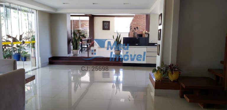 Imagem Casa com 4 Quartos à Venda, 350 m² em Setor Habitacional Jardim Botânico - Brasília