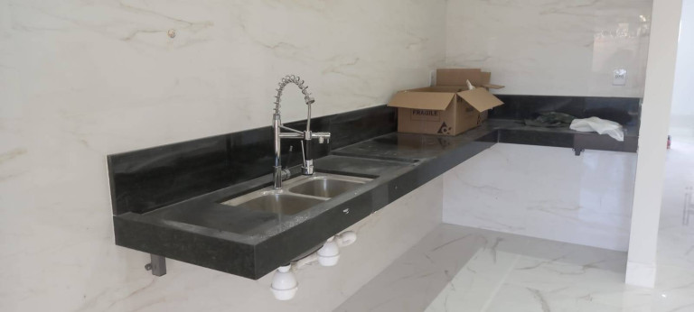 Imagem Sobrado com 3 Quartos à Venda, 168 m² em Eldorado - Anápolis