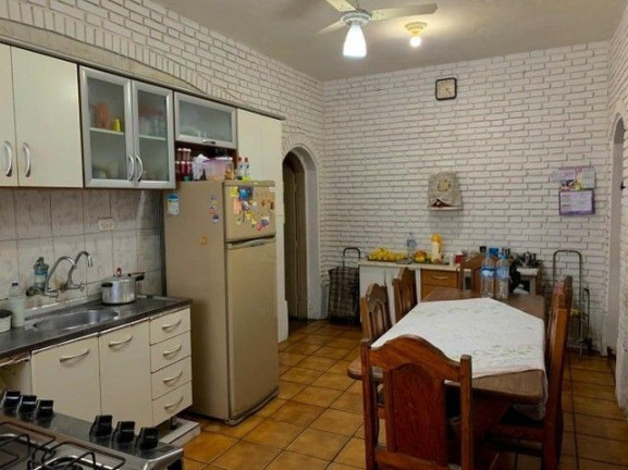Imagem Casa com 6 Quartos para Alugar, 260 m² em Centro - Taubaté Imagem Casa com 6 Quartos para Alugar, 260 m² em Centro - Taubaté