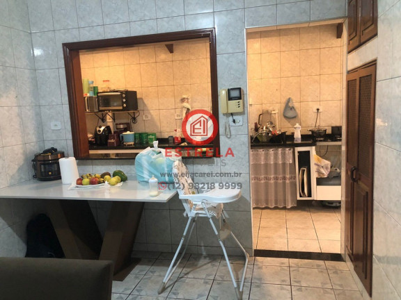 Imagem Casa com 4 Quartos à Venda, 240 m² em Centro - Jacareí Imagem Casa com 4 Quartos à Venda, 240 m² em Centro - Jacareí