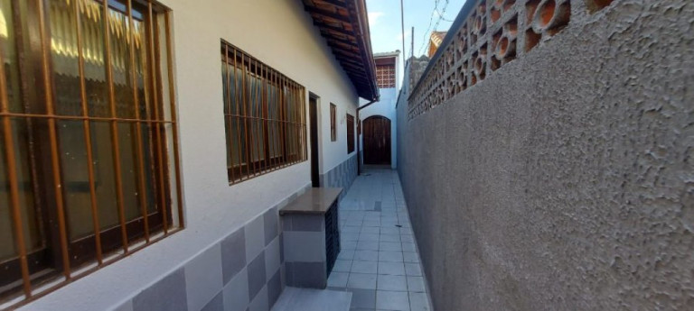 Imagem Casa com 2 Quartos à Venda, 10 m² em Maracanã - Praia Grande Imagem Casa com 2 Quartos à Venda, 10 m² em Maracanã - Praia Grande