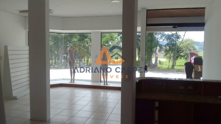 Imagem Imóvel com 3 Quartos à Venda, 836 m² em Centro - Ilhota Imagem Imóvel com 3 Quartos à Venda, 836 m² em Centro - Ilhota